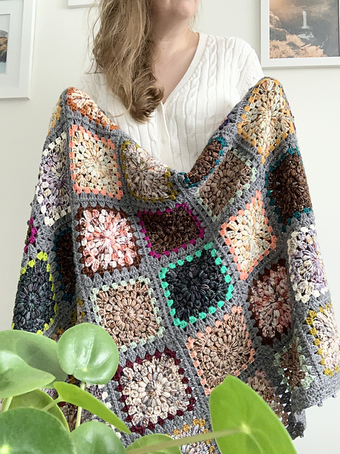 Sock Set Stash Buster Hygge Burst Blanket