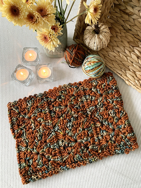Winter Burst Granny Square Cowl