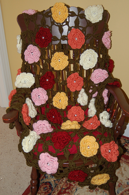 Wild Roses Throw
