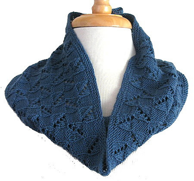 Open-Gates Cowl