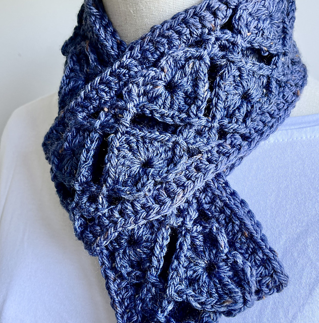 Noughts and Hearts Cowl