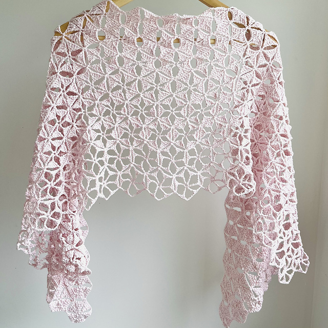 Evanesce Shawl