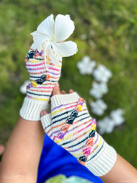 Flower Journey Mittens