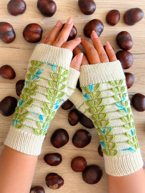 Enchanted Buds Mittens