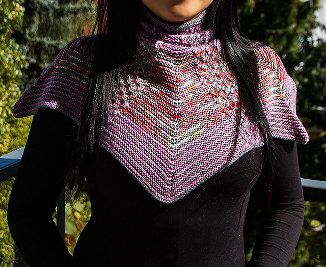 Peacock Quill Cowl