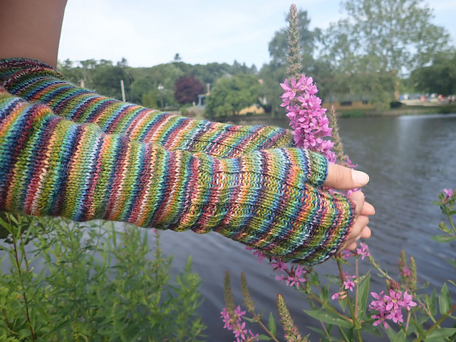 Be Present Fingerless Mittens