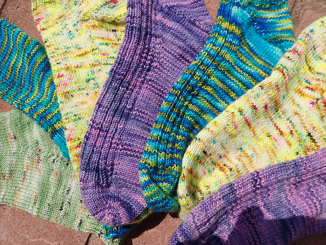 Be Present Toe Up Socks