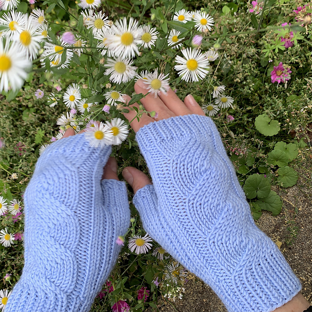 Nostalgia mittens