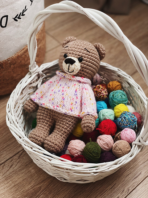 Knitted Basic Sweater for Crochet Bear Simon