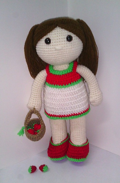 Maya strawberry picking outfit