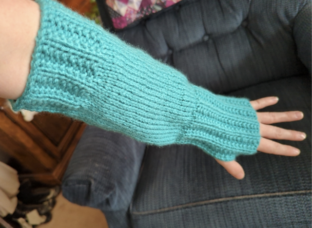 Dialysis sleeve