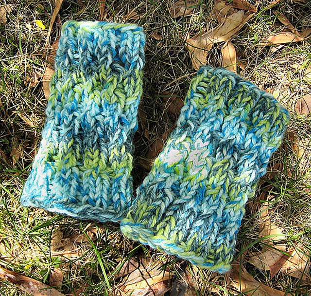 Chunky Cable Wristwarmers