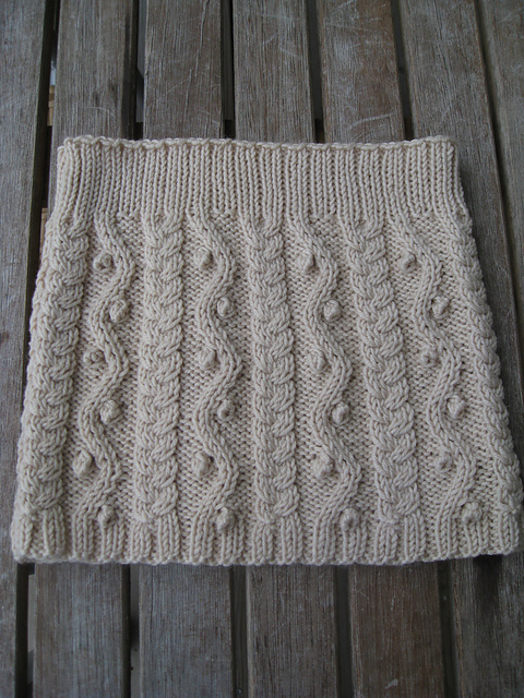Cabled skirt