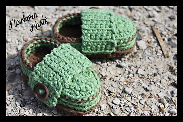 Boys or Girls Wide Strap Shoes #22