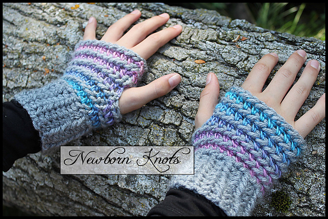 #92 Unforgettable Ridges Fingerless Gloves
