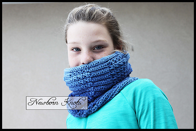 #105 Moon River Cowl