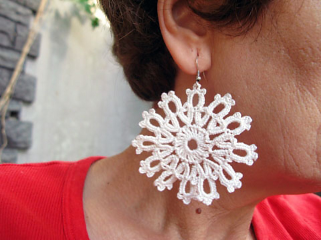 Big Earrings, Snowflake