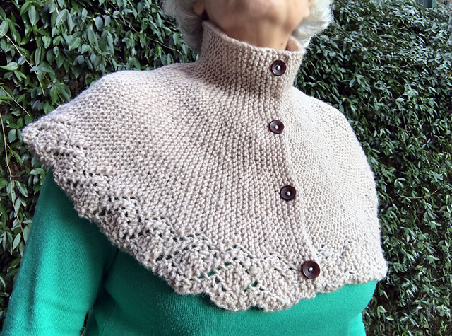 Turtleneck Capelet