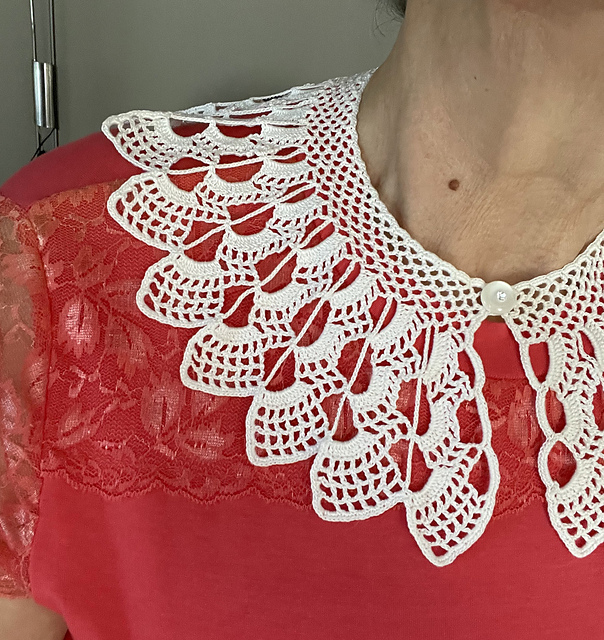 Filet Crochet Collar