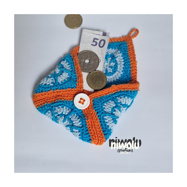 Square coin purse