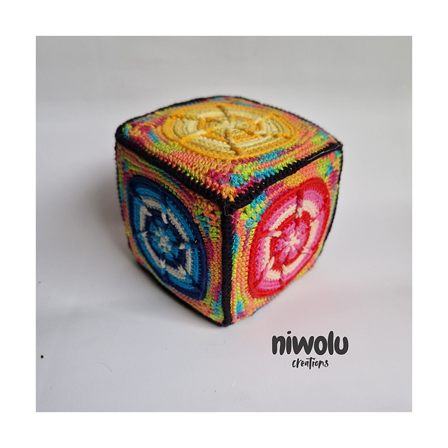 Granny square building block circles