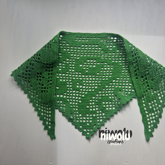 Swirly filet crochet bandana