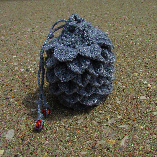 Ravelry Dragon Egg Dice Bag pattern by Nic's Knits