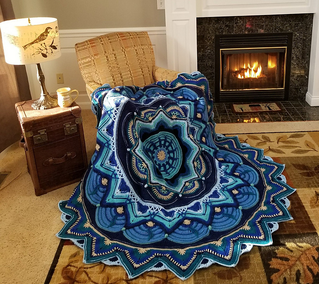 Ravelry: Suna Mandara pattern by Nickie Chapin