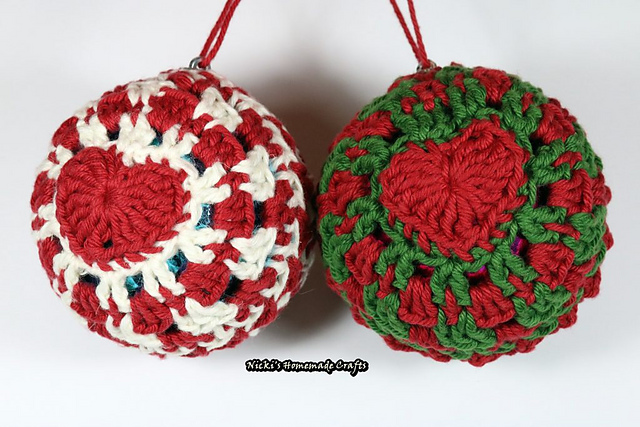 Christmas Bauble with Hearts