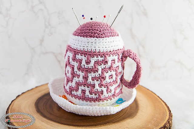 Pincushion Mug with Saucer