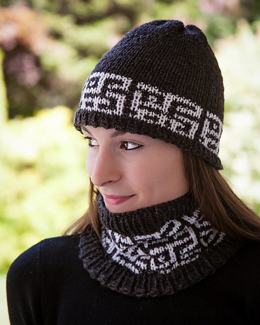 Mosaic Cowl