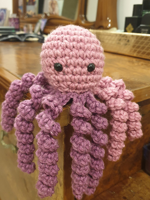 Seamless Amigurumi Octopus