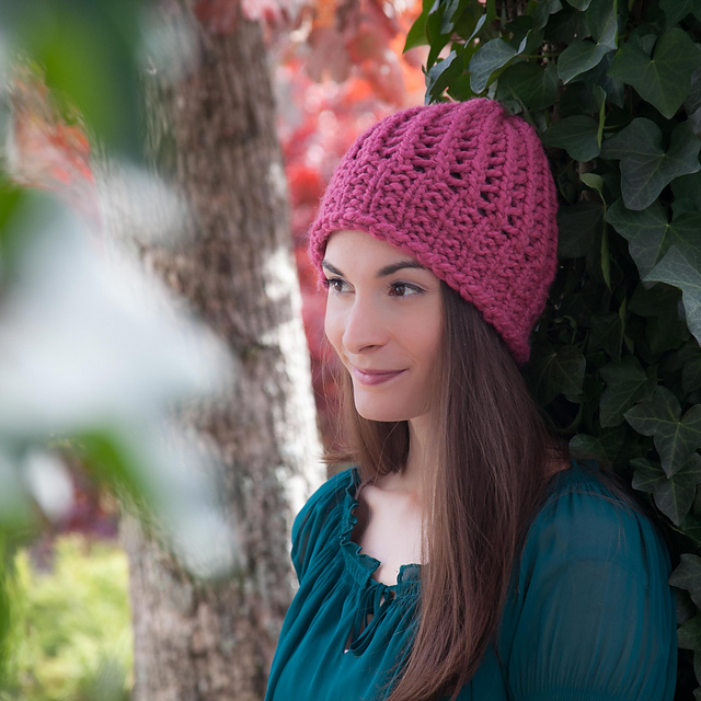 Eyelet Swirl Beret