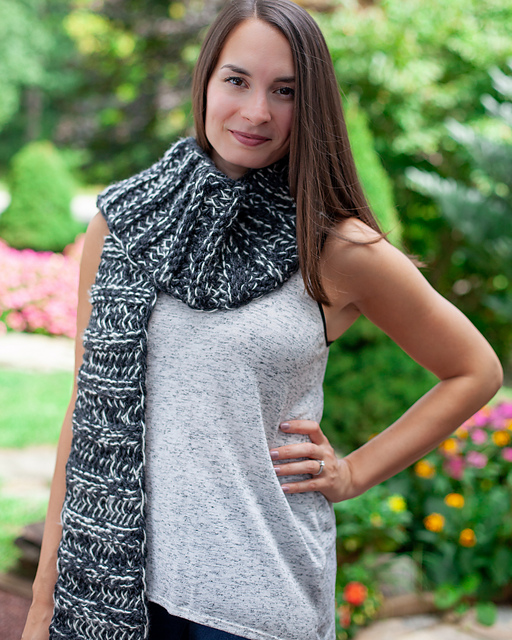 Mountain Ridge Scarf