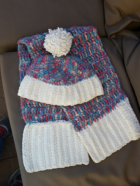 NicoleJ's Quick Remnant Scarf