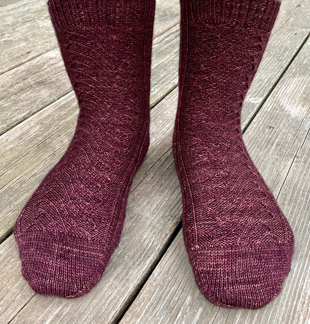 Monocline Socks