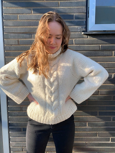 Aviaja sweater