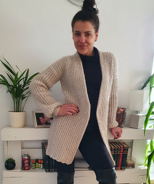 Cardigan simple and easy