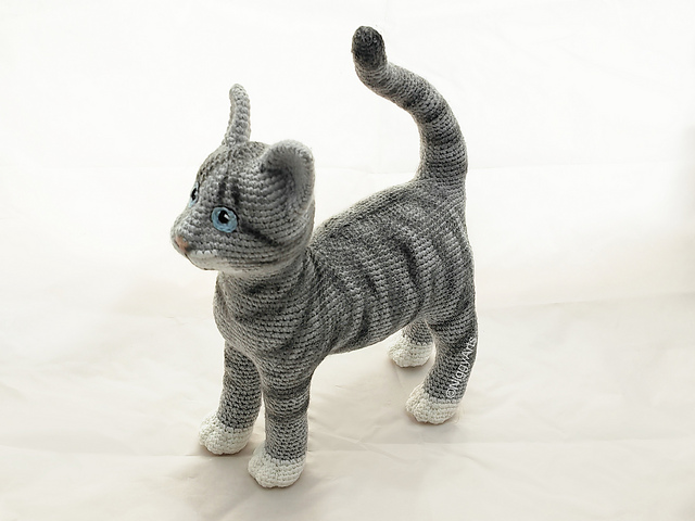 young cat - low sew