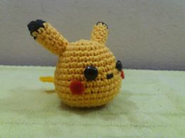 Keychain Pikachu amigurumi
