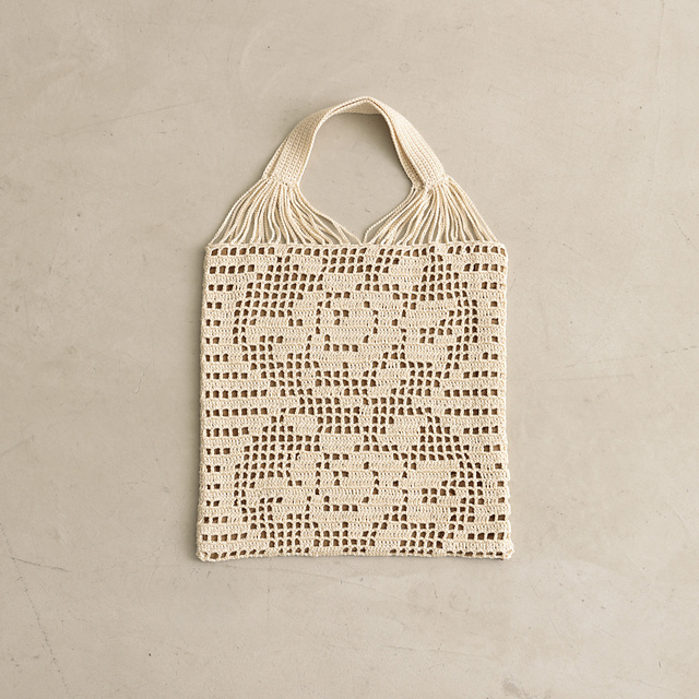 p.38 Filet Rose Bag