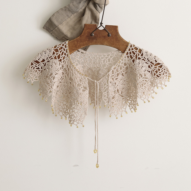 p.28 Leaf Mini Cape