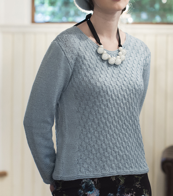 #08 V-neck Pullover