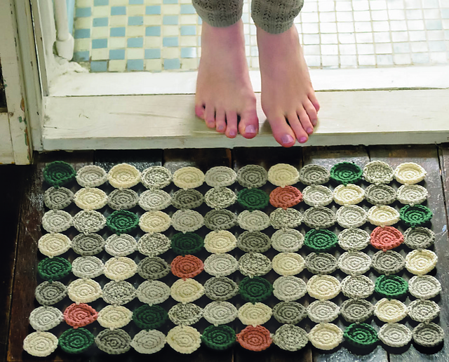 p.14 Circle motif Mat