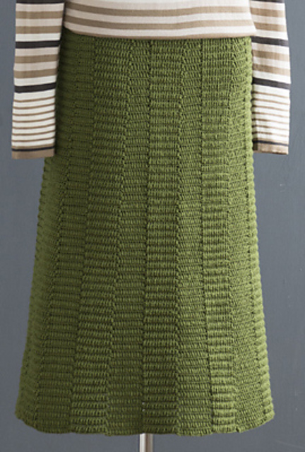 18 Textured Semi Flair Skirt