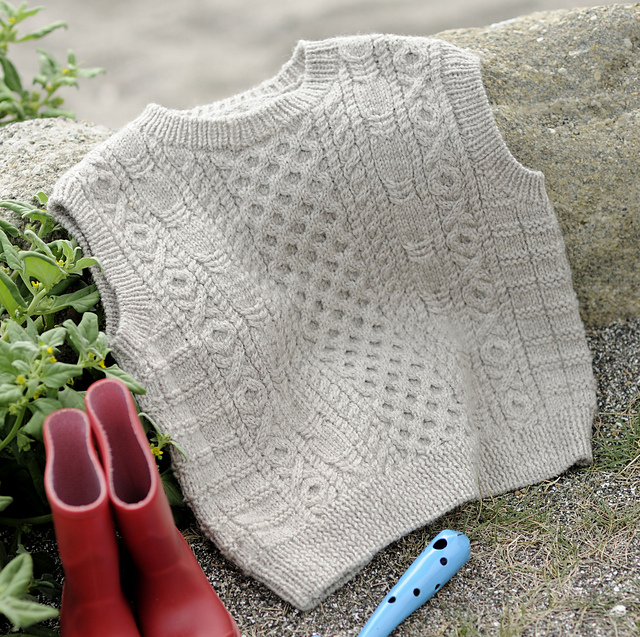 #30 Crew Neck Kids' Vest