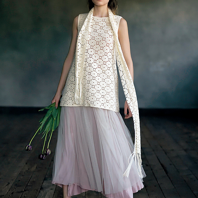 p.13 Geometric pattern tunic with scarf