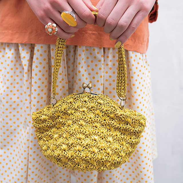 p.37 Round gamaguchi bag with shell pattern