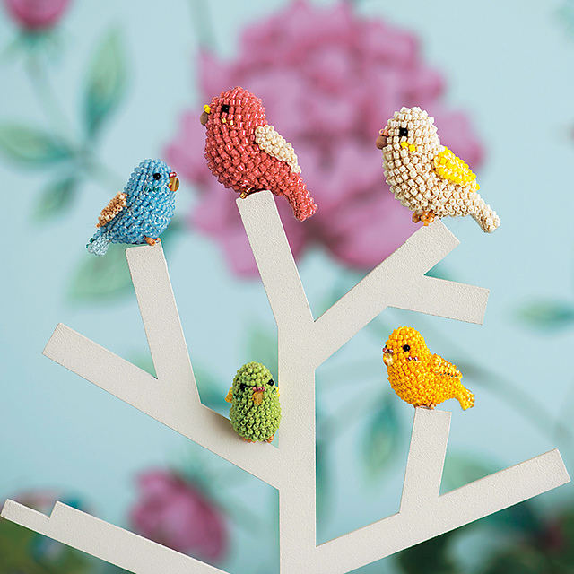 p.50,51 Birds and Frogs Charm