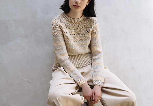 #14 Round Yoke Pullover